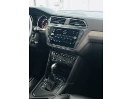 VOLKSWAGEN - TIGUAN - 2019/2019 - Prata - R$ 128.900,00