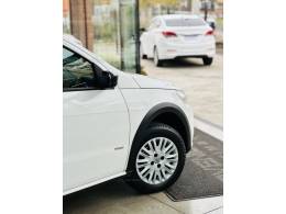 VOLKSWAGEN - SAVEIRO - 2012/2012 - Branca - R$ 44.900,00