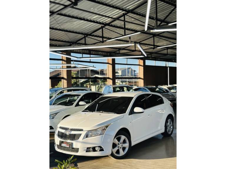 CHEVROLET - CRUZE - 2013/2013 - Branca - R$ 63.900,00
