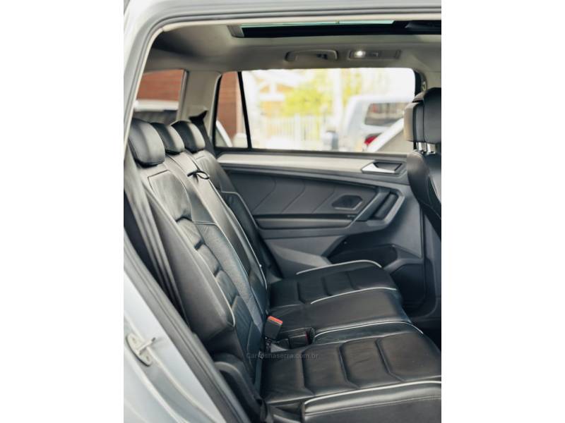 VOLKSWAGEN - TIGUAN - 2019/2019 - Prata - R$ 128.900,00