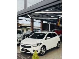 CHEVROLET - ONIX - 2017/2017 - Branca - R$ 58.900,00