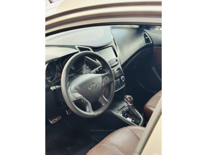 HYUNDAI - HB20X - 2017/2017 - Cinza - R$ 76.900,00