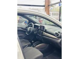 FIAT - CRONOS - 2022/2022 - Branca - R$ 73.900,00