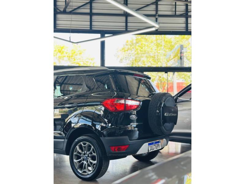 FORD - ECOSPORT - 2013/2013 - Preta - R$ 59.900,00