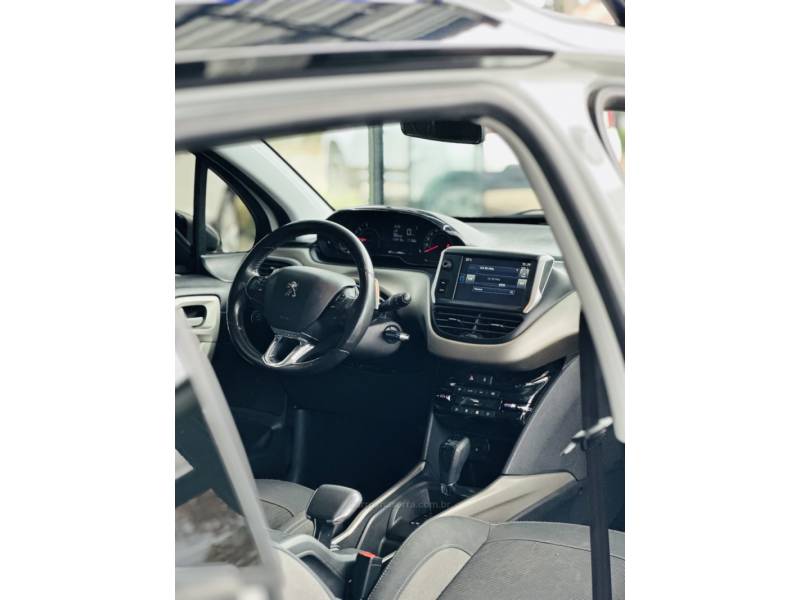 PEUGEOT - 2008 - 2017/2017 - Branca - R$ 60.900,00