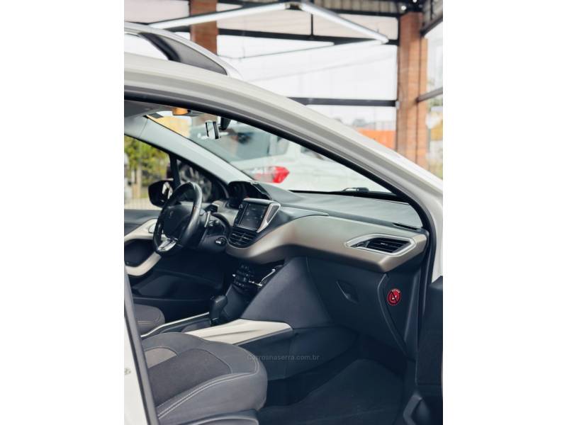 PEUGEOT - 2008 - 2017/2017 - Branca - R$ 60.900,00