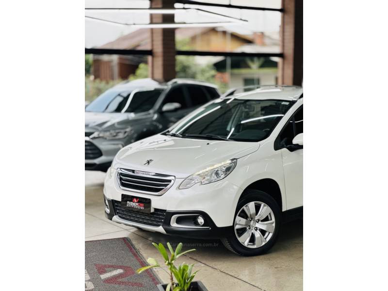 PEUGEOT - 2008 - 2017/2017 - Branca - R$ 60.900,00