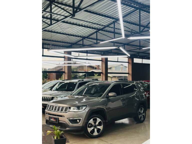 JEEP - COMPASS - 2017/2017 - Cinza - R$ 94.900,00