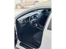 CHEVROLET - ONIX - 2024/2024 - Branca - R$ 94.900,00