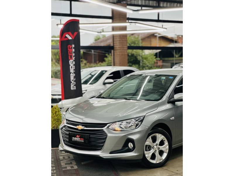 CHEVROLET - ONIX - 2024/2024 - Cinza - R$ 91.900,00