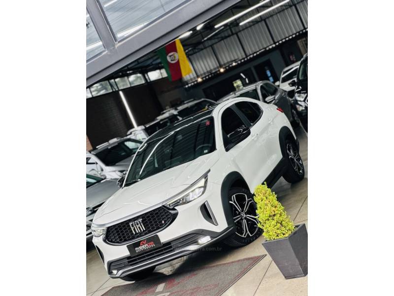 FIAT - FASTBACK - 2023/2023 - Branca - R$ 122.900,00