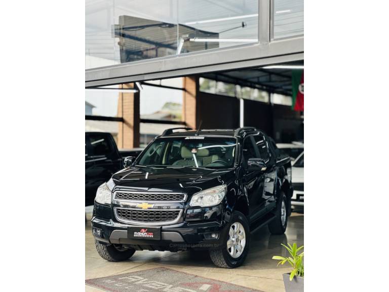CHEVROLET - S10 - 2014/2014 - Azul - R$ 98.900,00