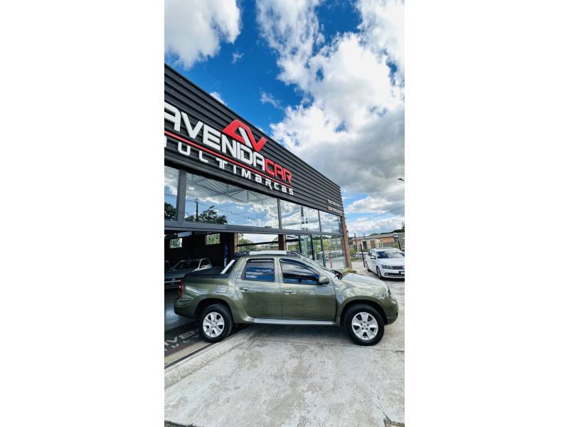 RENAULT - DUSTER OROCH - 2017/2017 - Verde - R$ 82.900,00