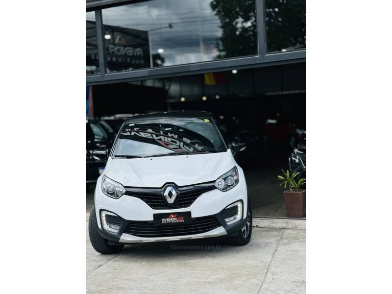 RENAULT - CAPTUR - 2020/2020 - Branca - R$ 82.900,00