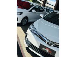 TOYOTA - COROLLA - 2019/2019 - Branca - R$ 112.900,00