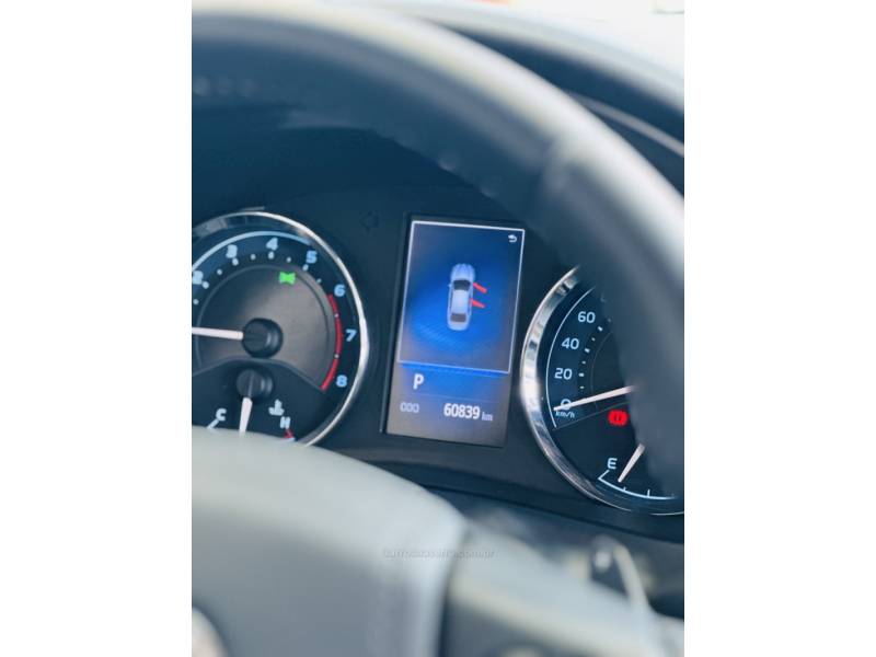 TOYOTA - COROLLA - 2019/2019 - Branca - R$ 112.900,00