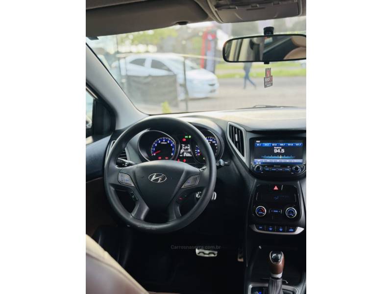 HYUNDAI - HB20X - 2017/2017 - Cinza - R$ 76.900,00