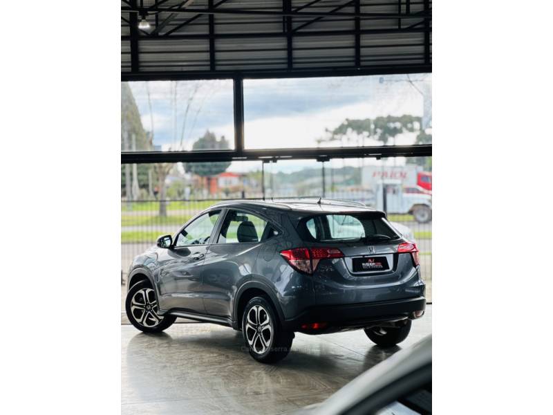 HONDA - HR-V - 2018/2018 - Cinza - R$ 103.900,00