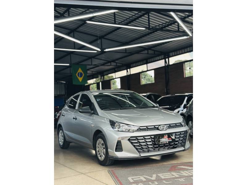 HYUNDAI - HB20 - 2023/2023 - Prata - R$ 70.900,00