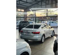 VOLKSWAGEN - VIRTUS - 2019/2019 - Prata - R$ 73.900,00