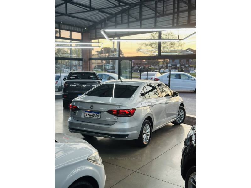 VOLKSWAGEN - VIRTUS - 2019/2019 - Prata - R$ 73.900,00
