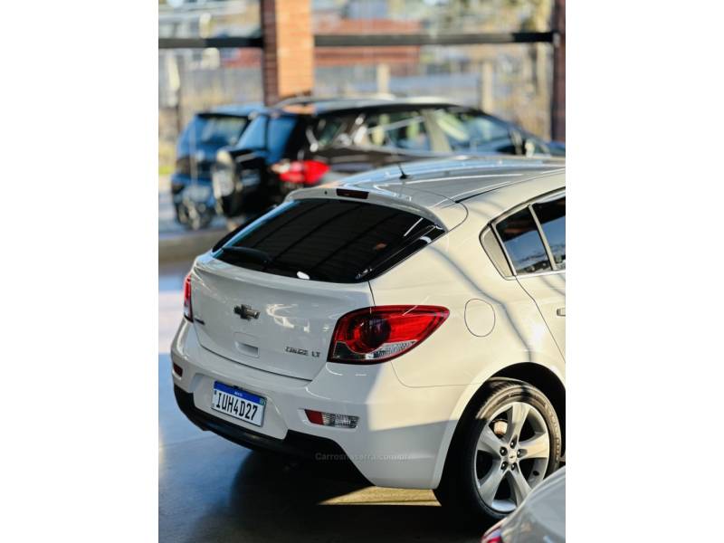 CHEVROLET - CRUZE - 2013/2013 - Branca - R$ 63.900,00