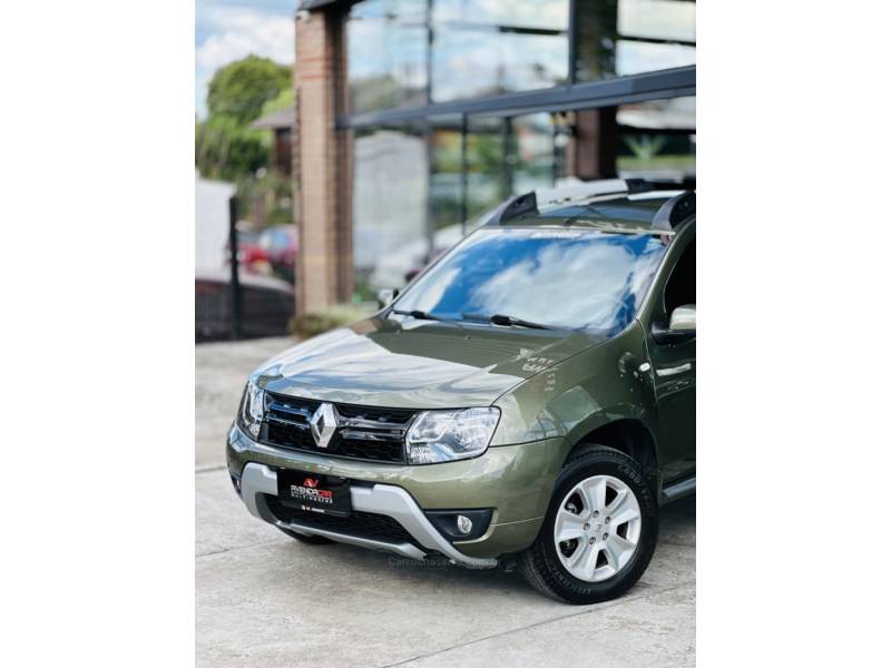 RENAULT - DUSTER OROCH - 2017/2017 - Verde - R$ 82.900,00