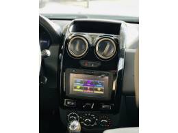 RENAULT - DUSTER - 2016/2016 - Branca - R$ 65.900,00
