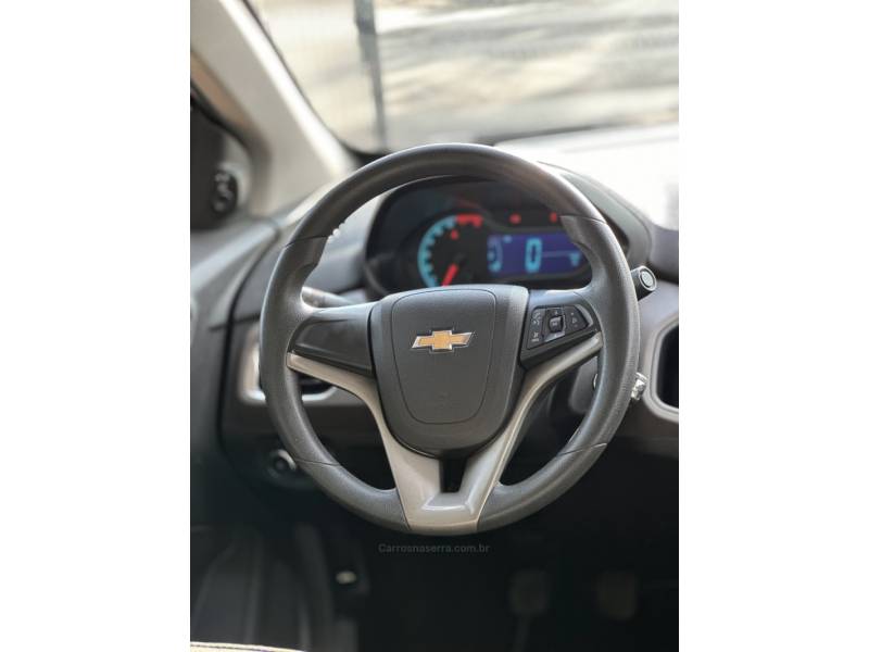 CHEVROLET - PRISMA - 2016/2016 - Vermelha - R$ 59.900,00