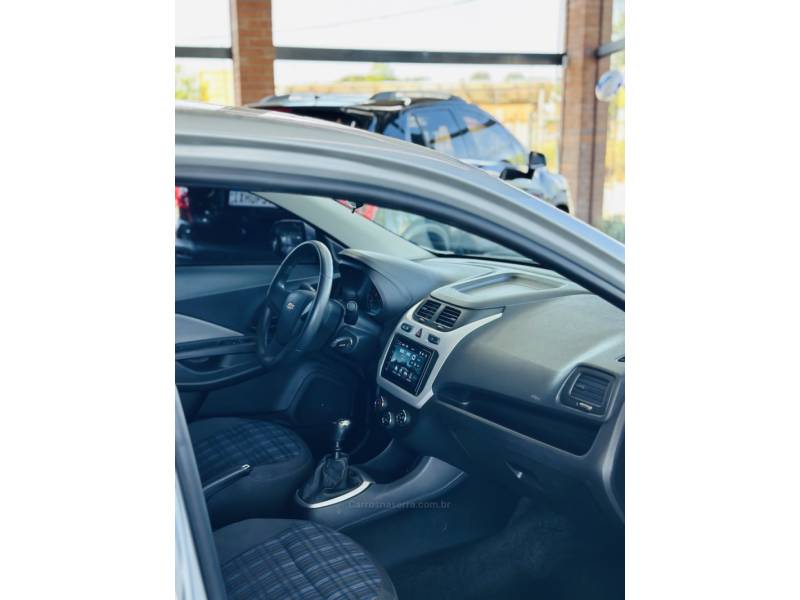 CHEVROLET - COBALT - 2019/2019 - Prata - R$ 64.900,00