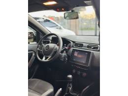 RENAULT - DUSTER - 2022/2022 - Branca - R$ 81.900,00