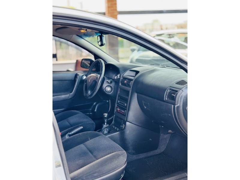 CHEVROLET - ASTRA - 2011/2011 - Branca - R$ 43.900,00