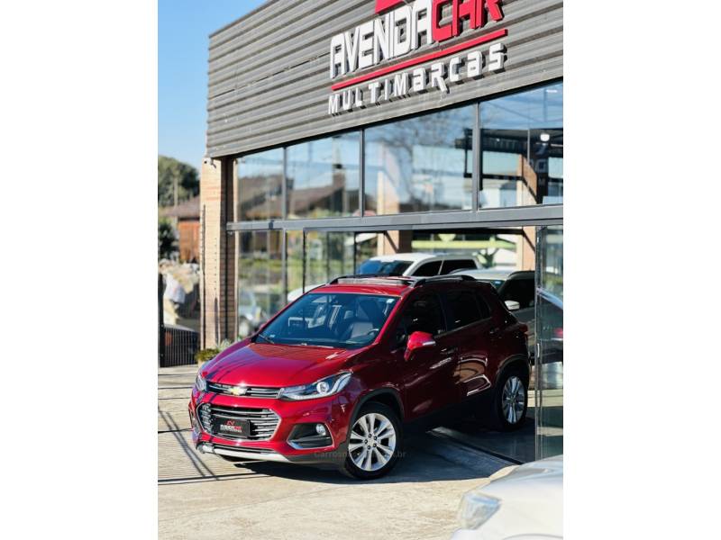 CHEVROLET - TRACKER - 2018/2018 - Vermelha - R$ 96.900,00