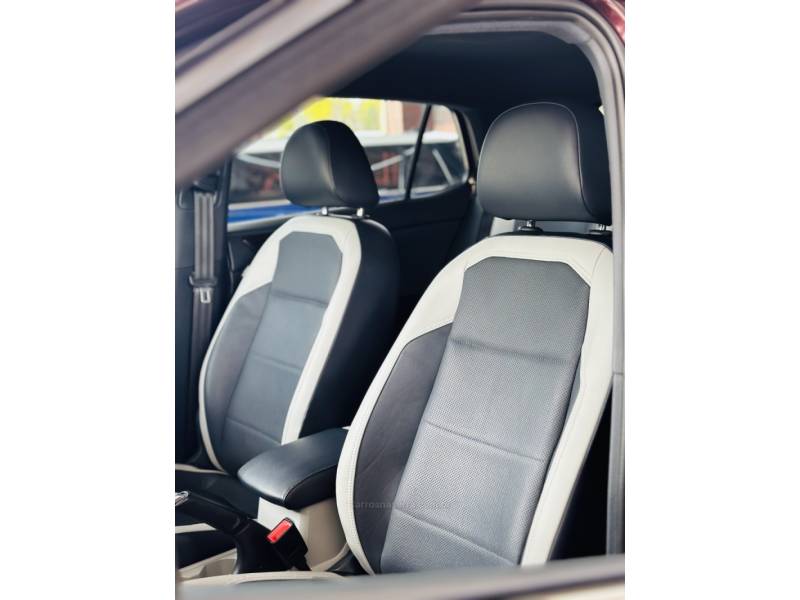 VOLKSWAGEN - T-CROSS - 2019/2020 - Vinho - R$ 115.900,00
