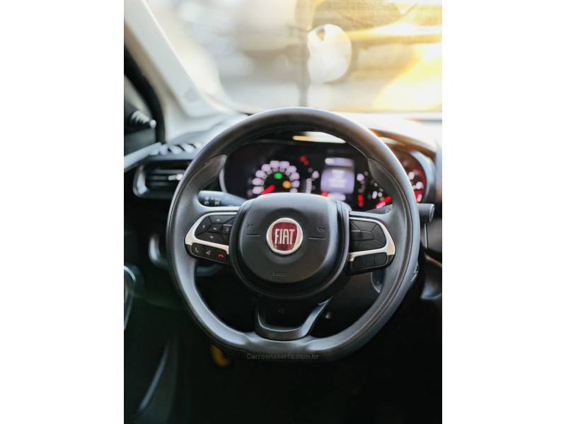 FIAT - CRONOS - 2020/2020 - Branca - R$ 70.900,00