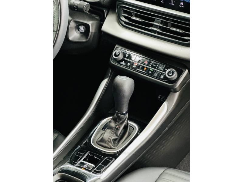 FIAT - FASTBACK - 2023/2023 - Branca - R$ 122.900,00