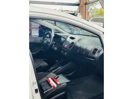 KIA MOTORS - CERATO - 2019/2019 - Branca - R$ 87.900,00