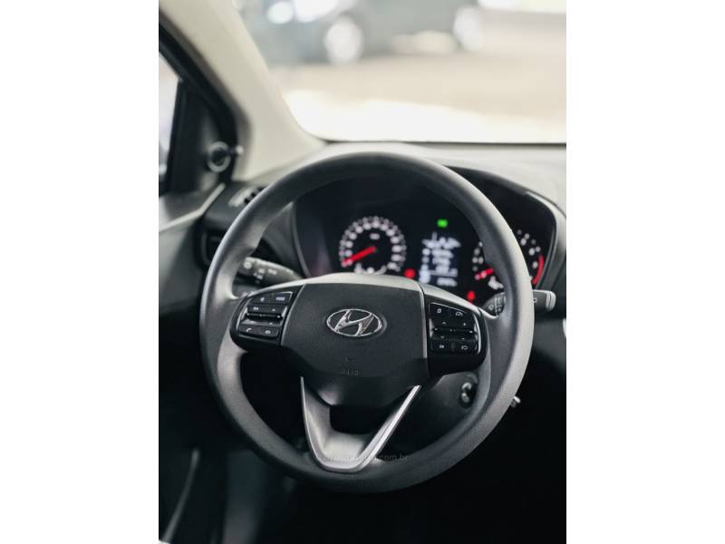 HYUNDAI - HB20 - 2023/2023 - Prata - R$ 70.900,00