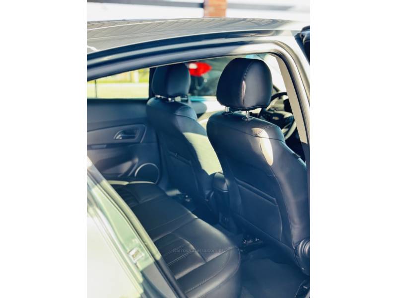 CHEVROLET - CRUZE - 2014/2014 - Cinza - R$ 65.900,00