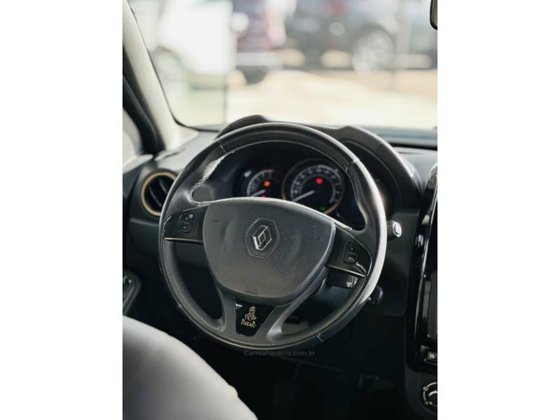 RENAULT - DUSTER - 2016/2016 - Branca - R$ 65.900,00