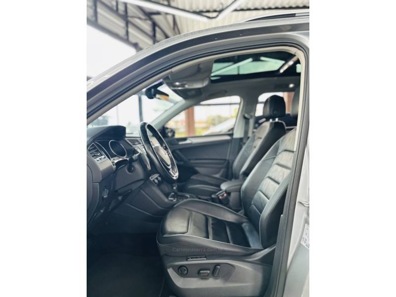 VOLKSWAGEN - TIGUAN - 2019/2019 - Prata - R$ 128.900,00