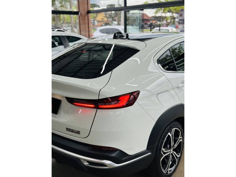 FIAT - FASTBACK - 2023/2023 - Branca - R$ 122.900,00