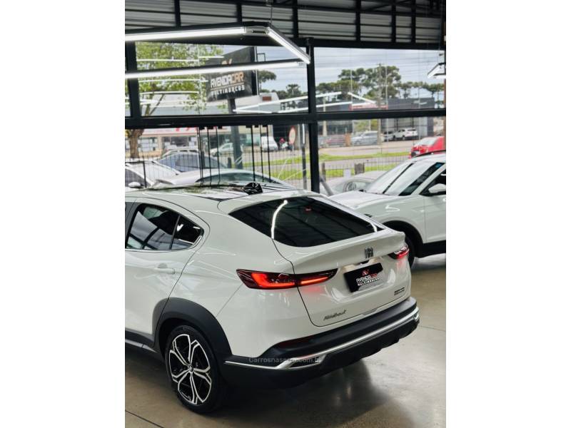 FIAT - FASTBACK - 2023/2023 - Branca - R$ 122.900,00