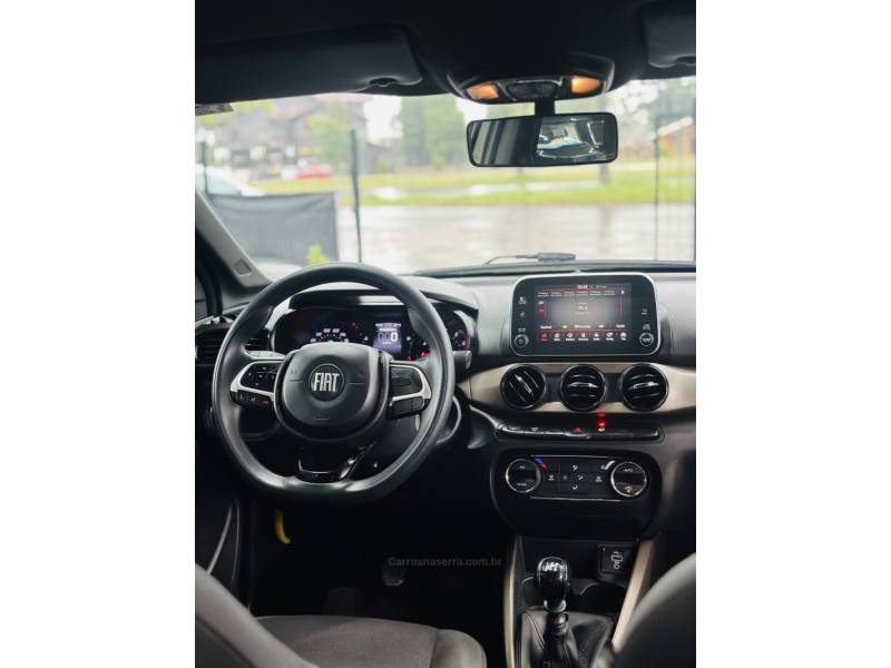 FIAT - CRONOS - 2022/2022 - Branca - R$ 73.900,00