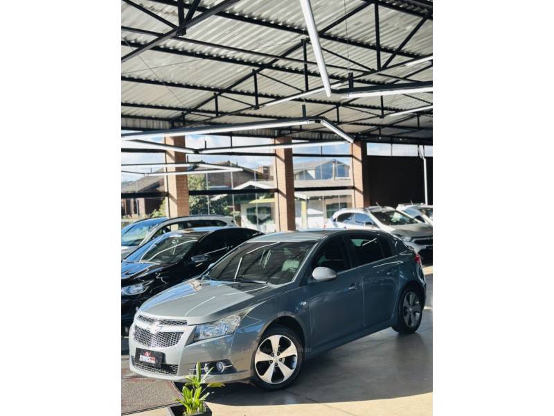 CHEVROLET - CRUZE - 2014/2014 - Cinza - R$ 65.900,00