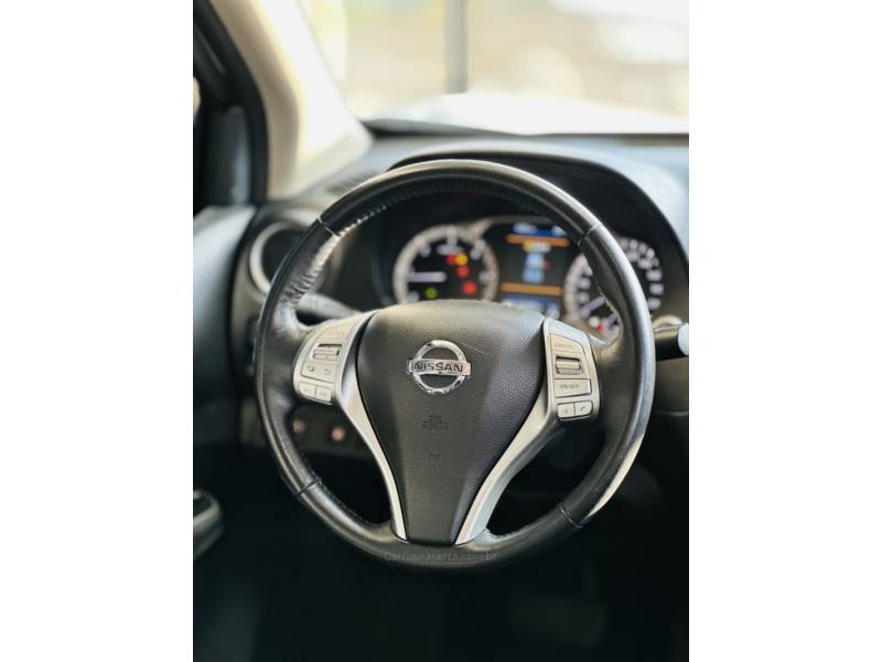 NISSAN - FRONTIER - 2021/2021 - Branca - R$ 175.900,00