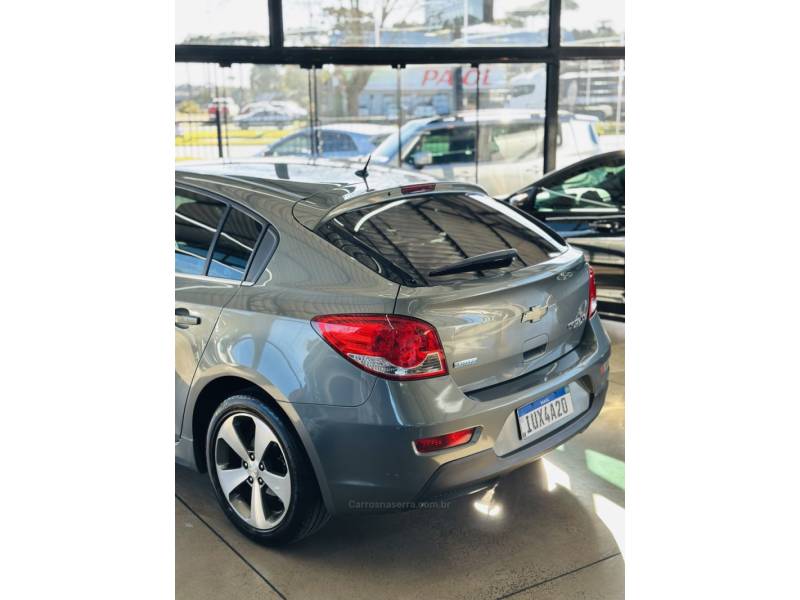 CHEVROLET - CRUZE - 2014/2014 - Cinza - R$ 65.900,00