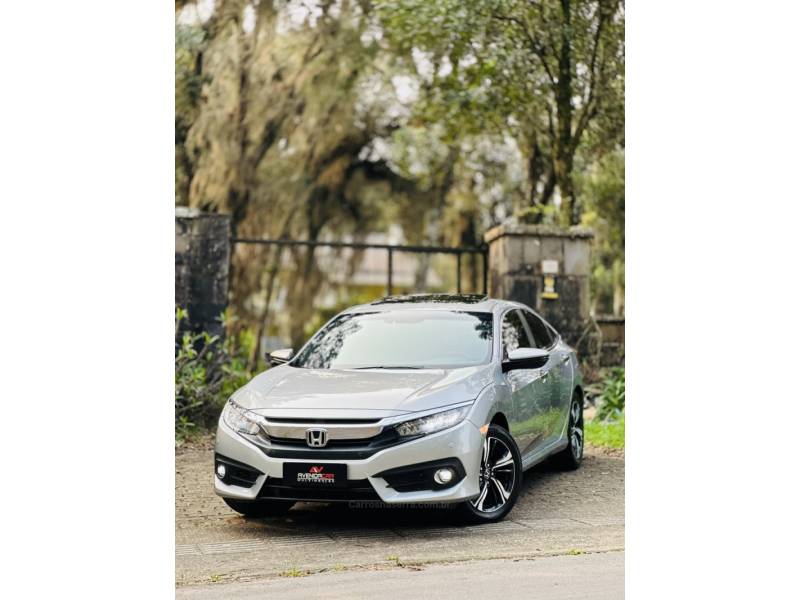 HONDA - CIVIC - 2017/2017 - Prata - R$ 129.900,00