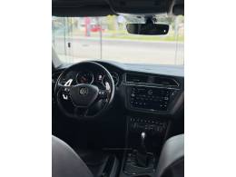 VOLKSWAGEN - TIGUAN - 2019/2019 - Prata - R$ 128.900,00