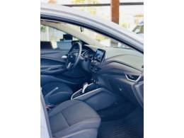 CHEVROLET - ONIX - 2024/2024 - Branca - R$ 94.900,00